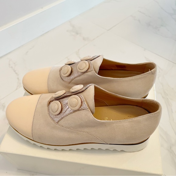 ITALIAN Sparkly Beige Silver Leather
Suede Hardwear Shoe Size 39 - Picture 8 of 16